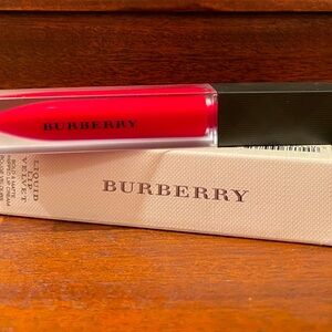 Burberry Liquid Lip Velvet Military Red No. 41 NEW makeup